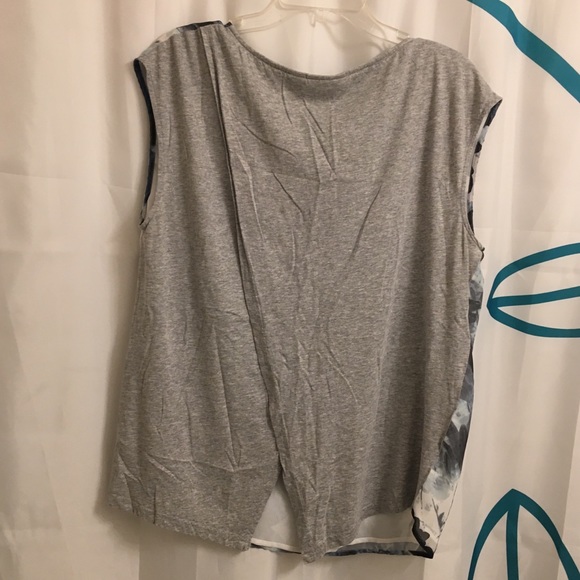 DKNY Open Back Panel Top - Picture 3 of 3